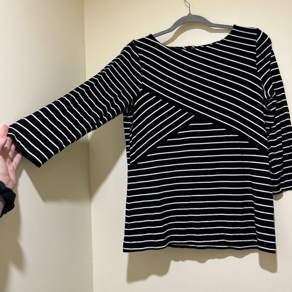 Women’s Talbots Brand Causal Black and White Striped  Long Sleeve Shirt Size M - Picture 4 of 14